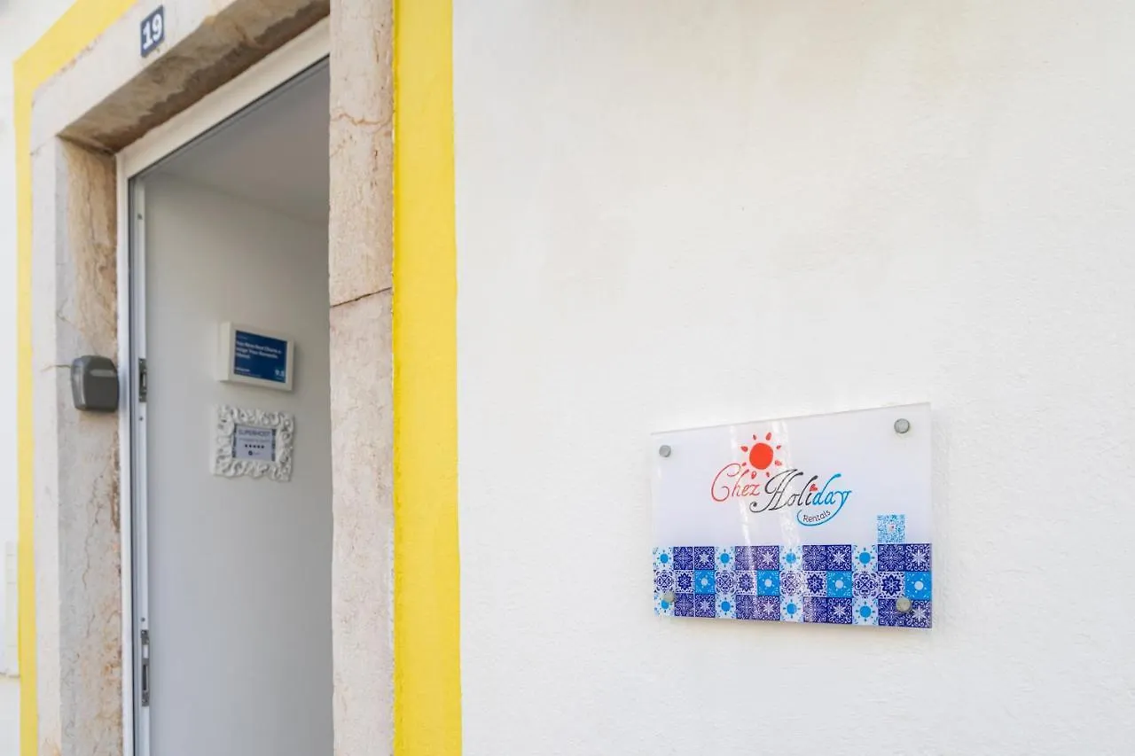 Chez Downtown Charm - Your Seaside Dream! Lagos